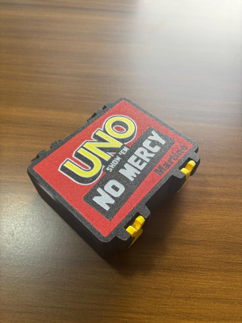 Caja UNO no Mercy